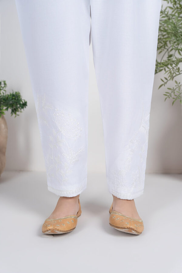 Embroidered Capri Trouser MidM